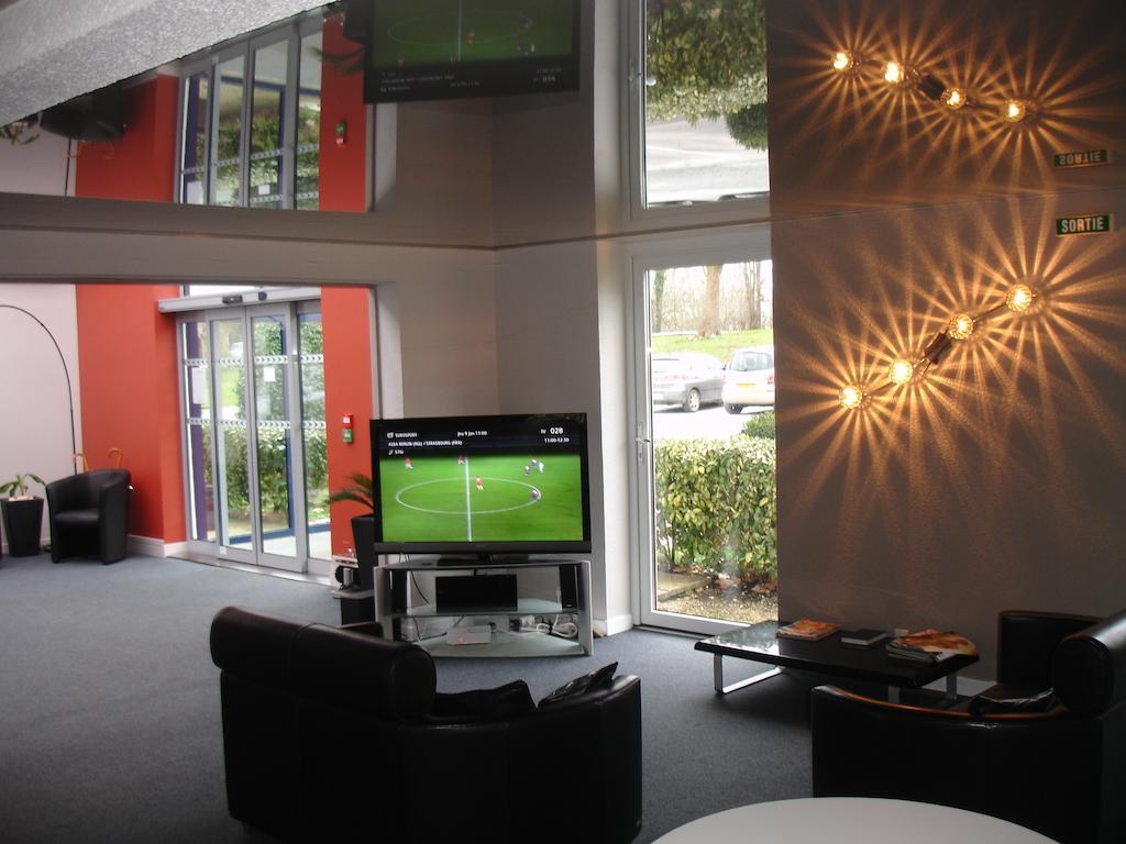 Agape Hotel Niort- Bessines Екстер'єр фото
