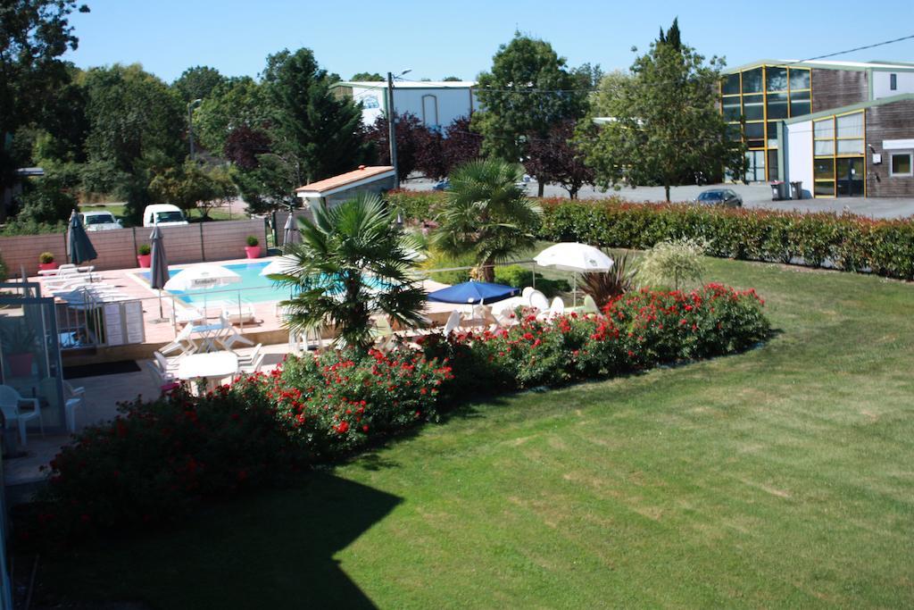 Agape Hotel Niort- Bessines Екстер'єр фото