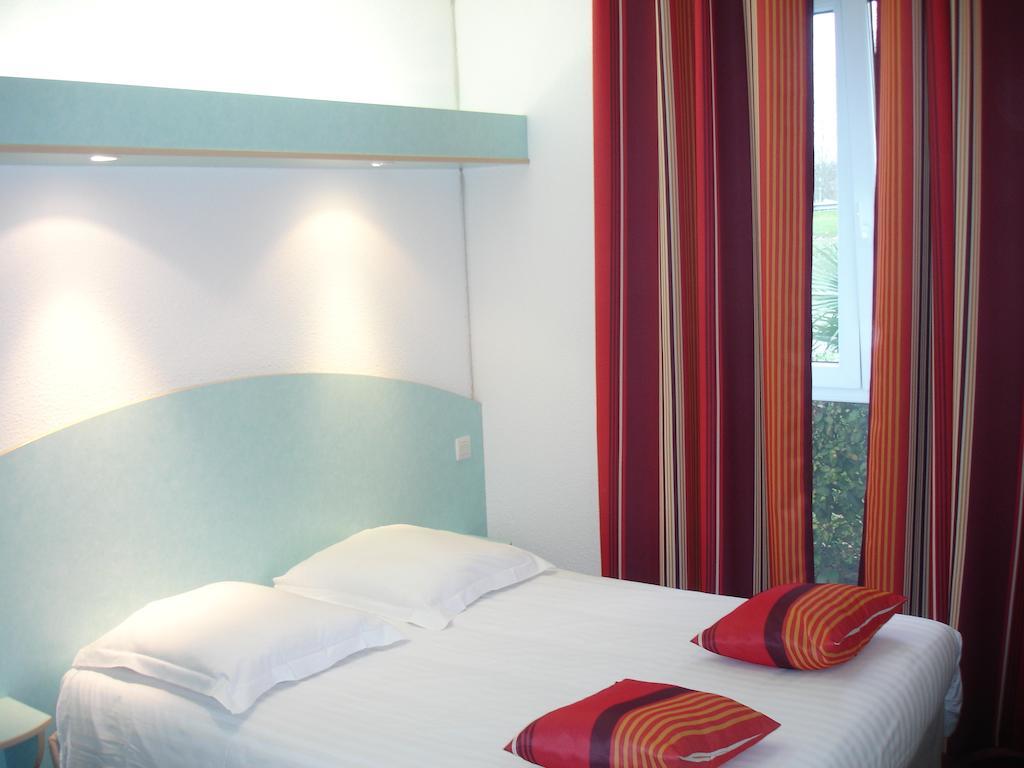 Agape Hotel Niort- Bessines Номер фото