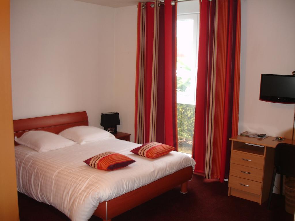 Agape Hotel Niort- Bessines Номер фото