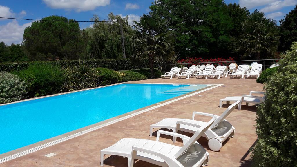 Agape Hotel Niort- Bessines Екстер'єр фото